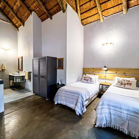 24 Degrees South Country Estate Villa Hoedspruit Eksteriør bilde