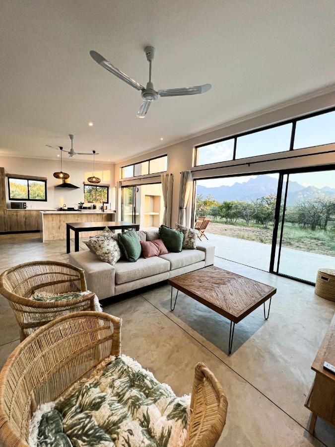 24 Degrees South Country Estate Villa Hoedspruit Eksteriør bilde